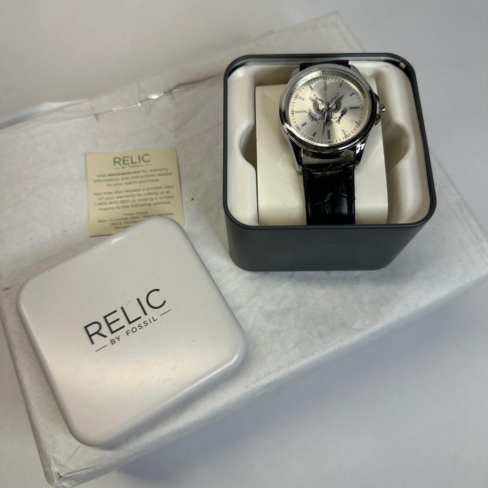 Relic by Fossil Mens Watch E Pluribus Unum US Eagle Black Leather Strap